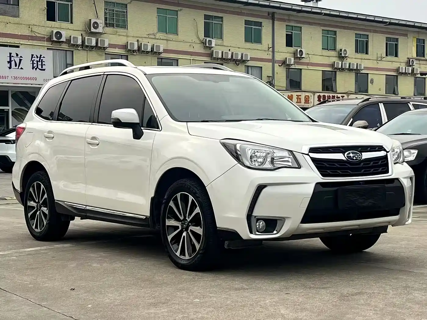Subaru Forester 2016 2.0i Fashion Navigation Edition фото 3