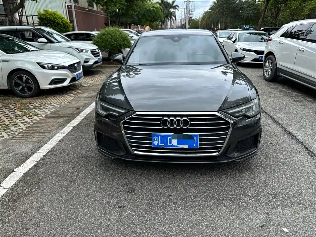 Audi A6L 2021 45 TFSI Exclusive Sport фото 2