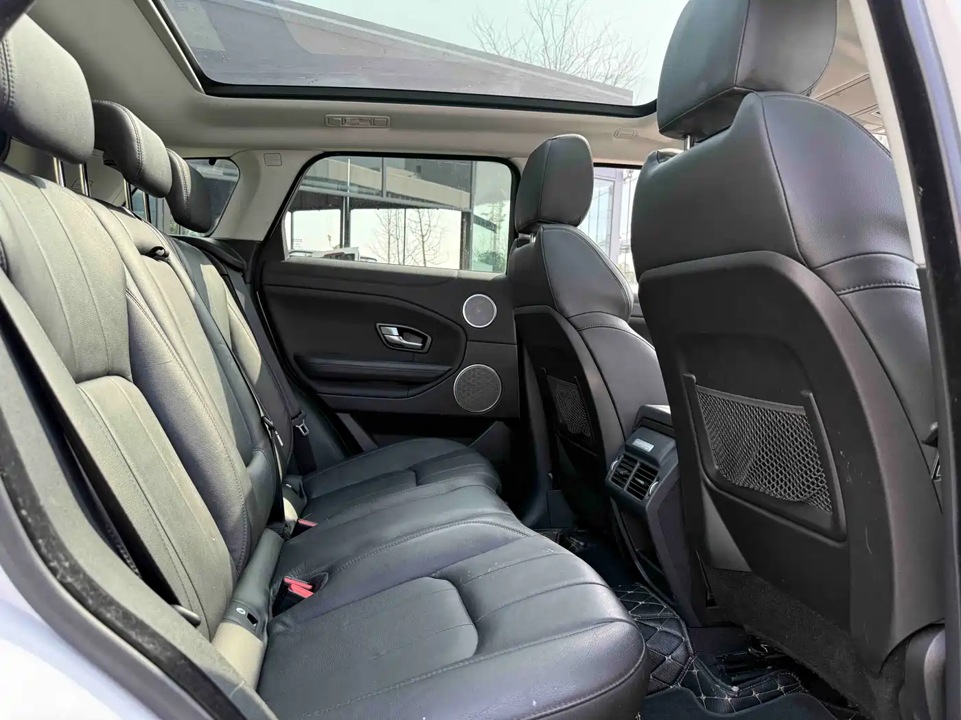 Land Rover Range Rover Evoque 2018 240PS SE Smart Edition фото 8