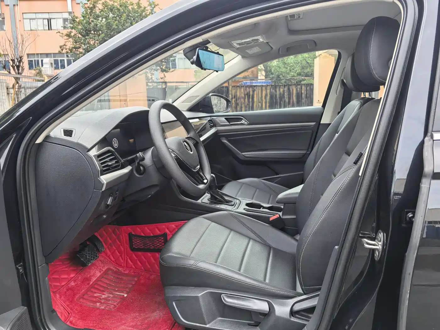 Volkswagen Lavida 2022 1.5L Auto Comfort Edition фото 4