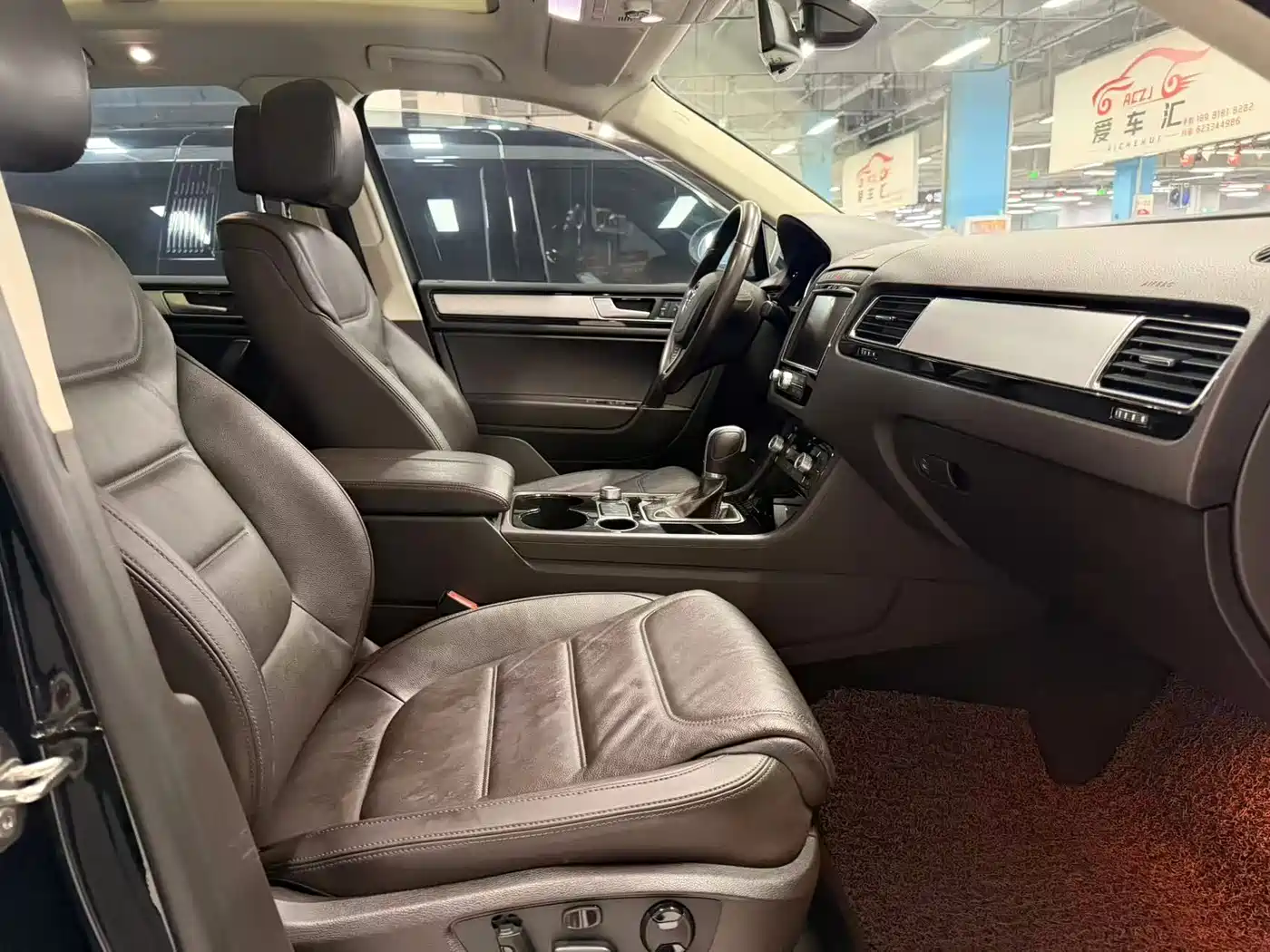 Volkswagen Touareg 2016 3.0TSI Standard фото 9