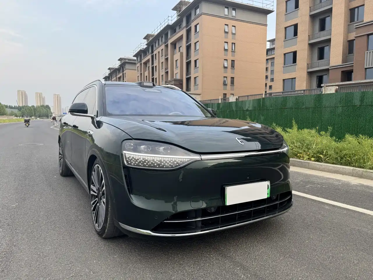 AITO Wenjie AITO M9 2024 Extended Range Ultra 42kWh 6-Seater фото 3