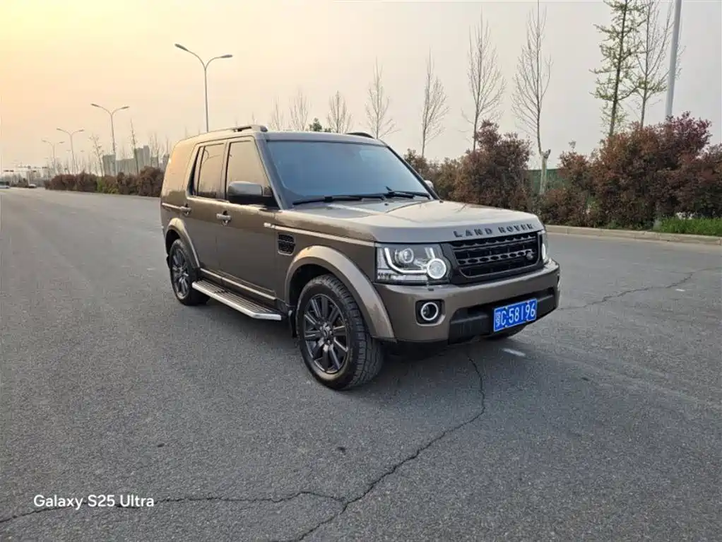 Land Rover Discovery 2012 5.0 V8 HSE фото 3