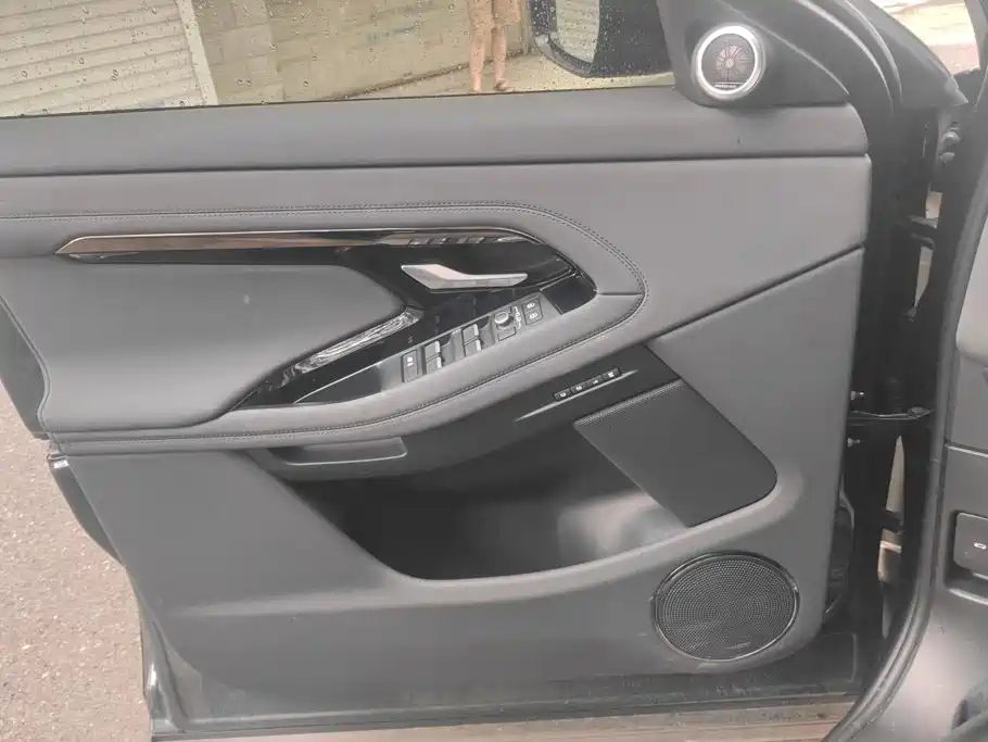 Land Rover Range Rover Evoque 2025 2024 Range Rover Evoque L 249PS Light Master Edition