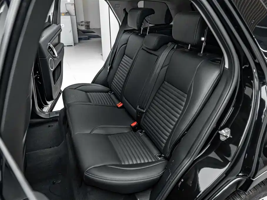 Land Rover Discovery Sport 2024 Performance Technology Edition фото 23