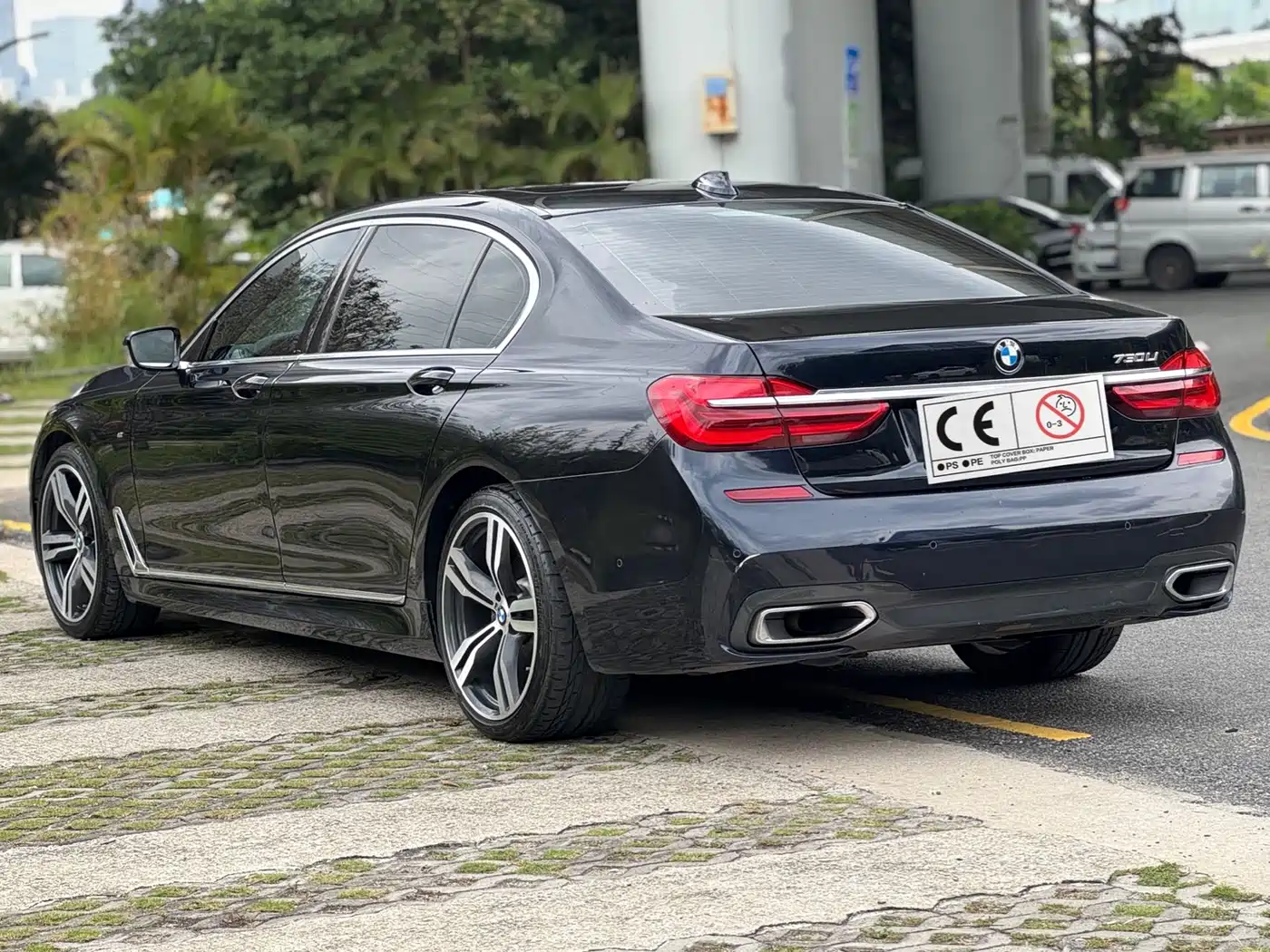 BMW 7 Series 2016 730Li Luxury фото 6