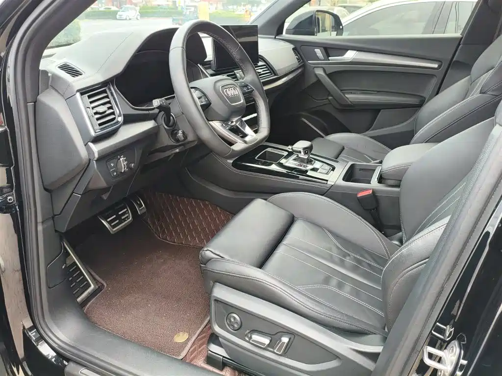 Audi Q5L 2023 40T Luxury Dynamic фото 8