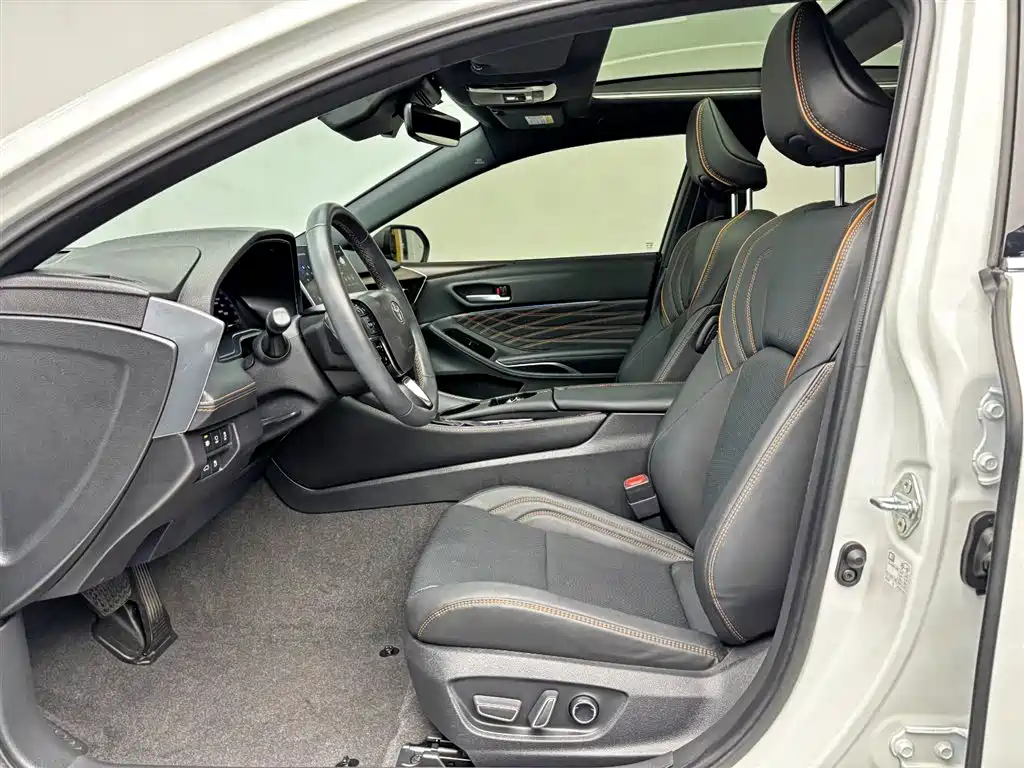 Toyota Avalon 2024 Model Hybrid 2.0L Prestige Edition фото 14