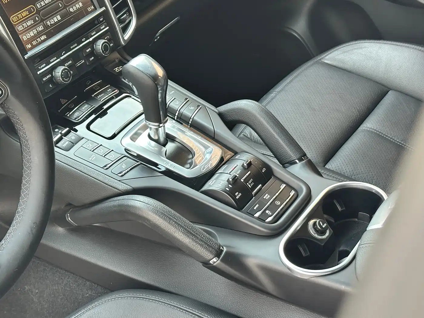Porsche Cayenne 2015 Cayenne 3.0T фото 12