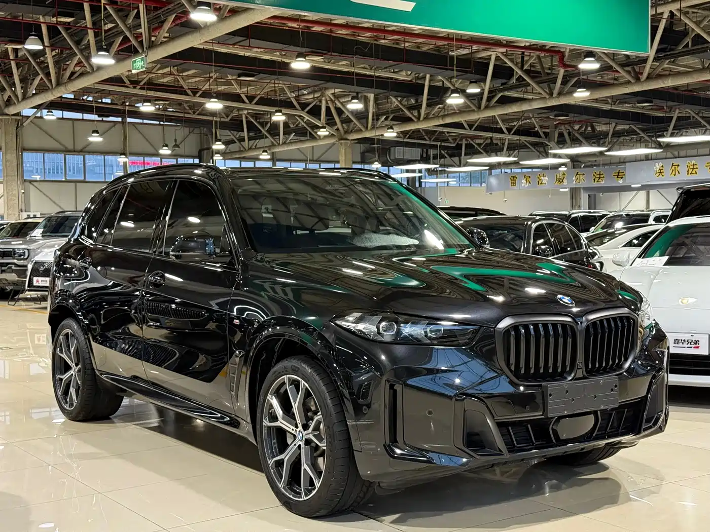 BMW X5 2025 2025 Model xDrive 30Li Exclusive M Sport Blackout Package