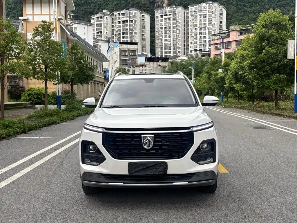 Baojun 530 2020 2020 1.5T CVT Prestige Connect 6-Seater