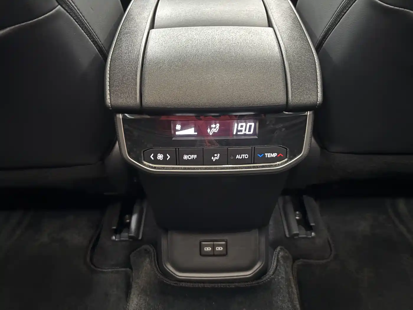 Toyota Highlander 2024 2024 2.5L Smart Hybrid 4WD Premium 7-seater