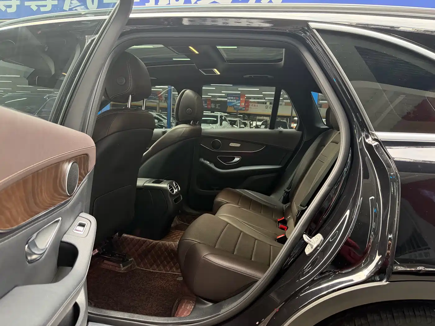 Mercedes-Benz GLC 2021 GLC 260 L 4MATIC Luxury фото 7