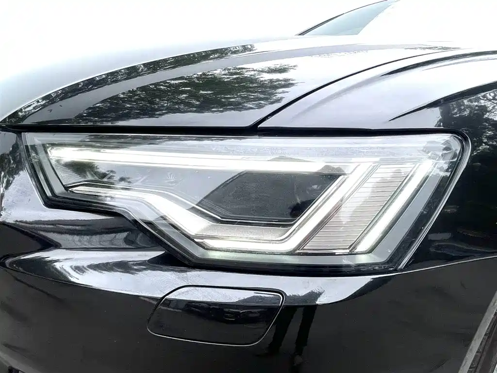 Audi A6L 2020 40 TFSI Luxury Dynamic фото 17