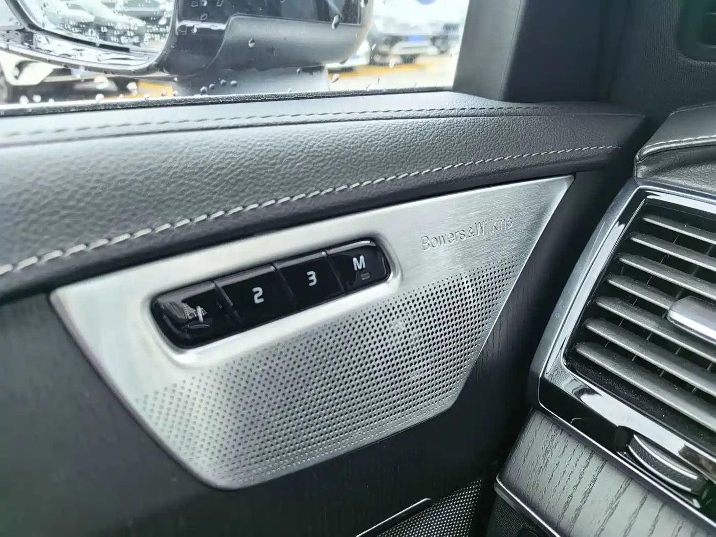 Volvo XC90 Plug-in Hybrid 2023 2023 T8 RECHARGE Intelligent Premium Luxury Edition 7-seater