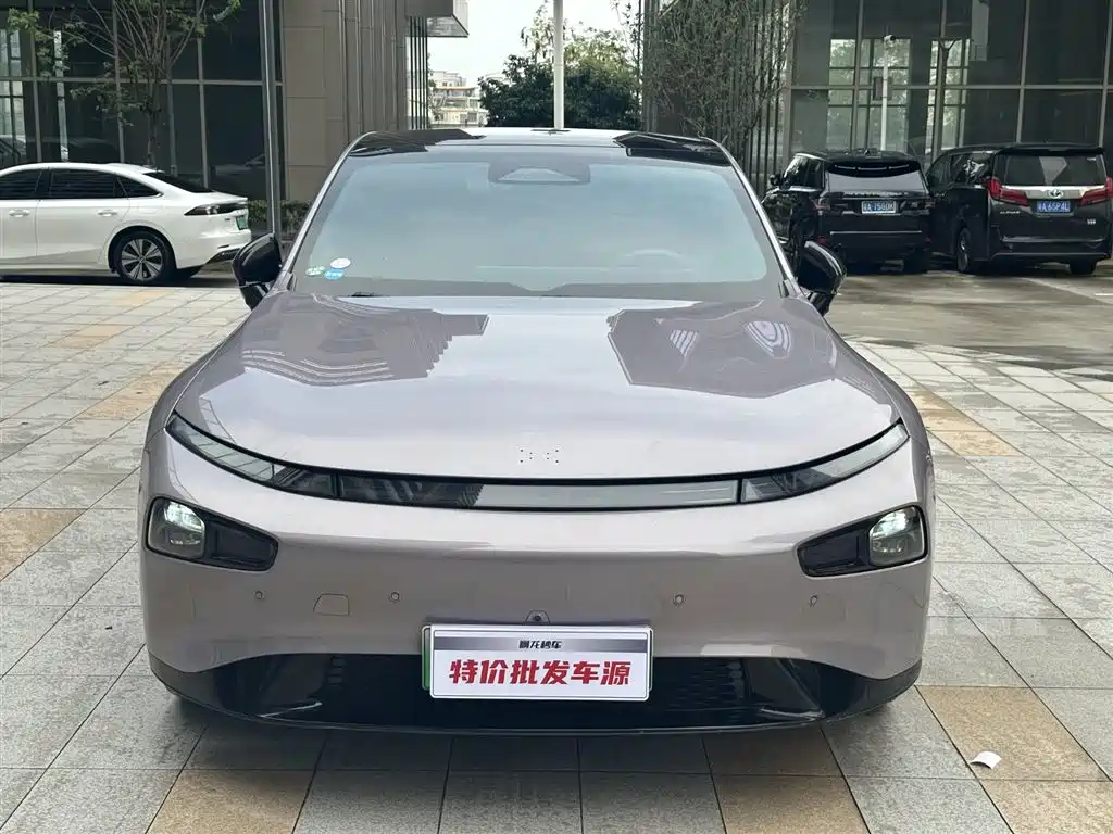 XIAOPENG P7