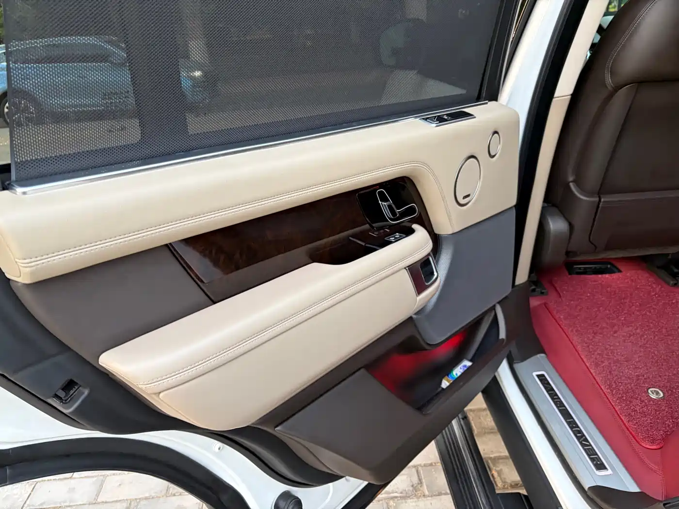 LAND ROVER RANGE ROVER