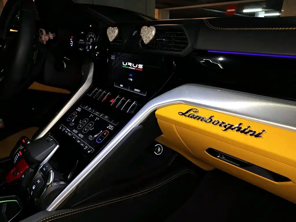 Lamborghini Urus 2021 4.0T V8 фото 14