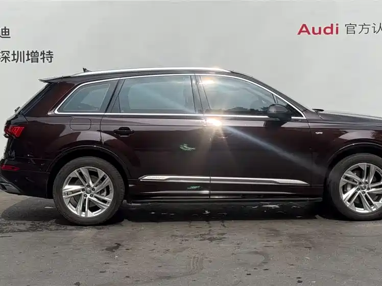 Audi Q7 2021 45 TFSI quattro S line Sport фото 4