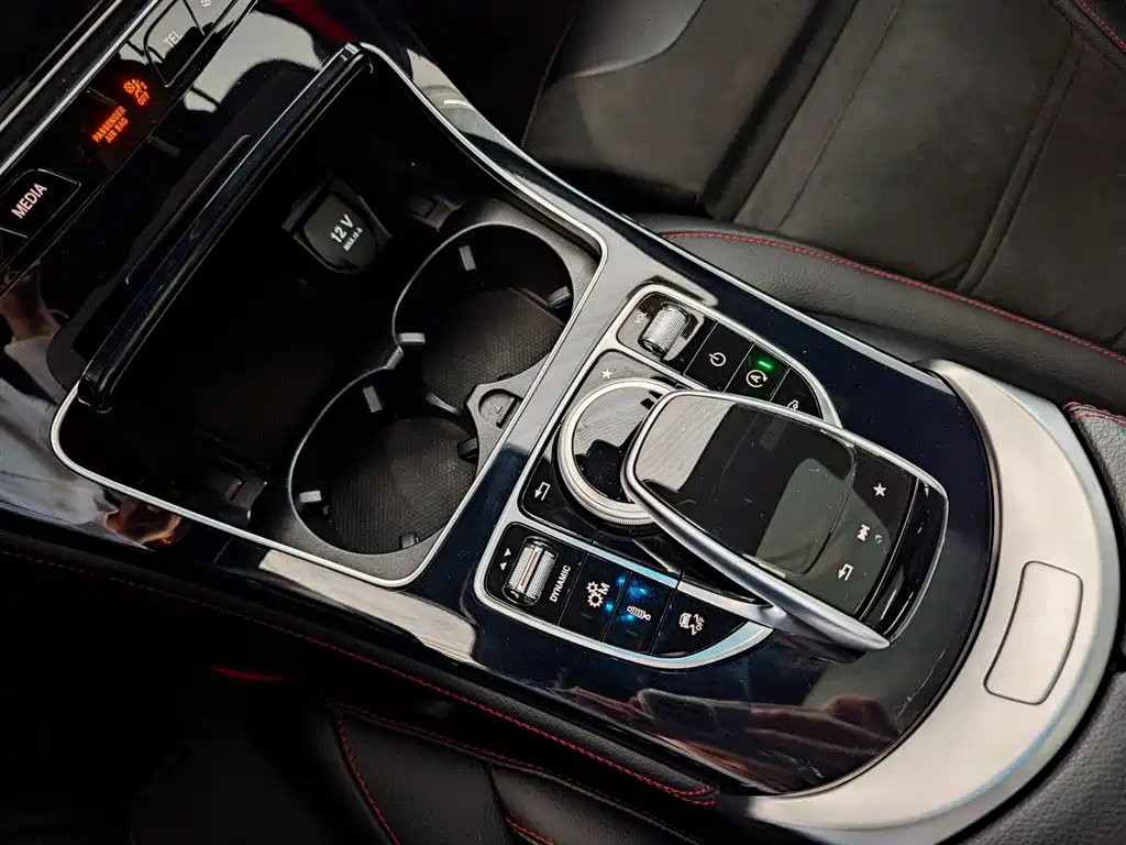 Mercedes-Benz GLC AMG 2017 AMG GLC 43 4MATIC фото 13