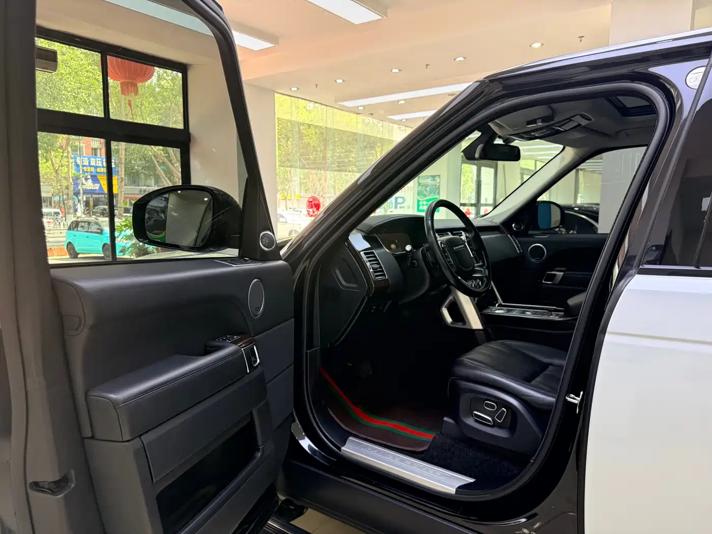 Land Rover Range Rover 2014 3.0 SC V6 Vogue фото 7