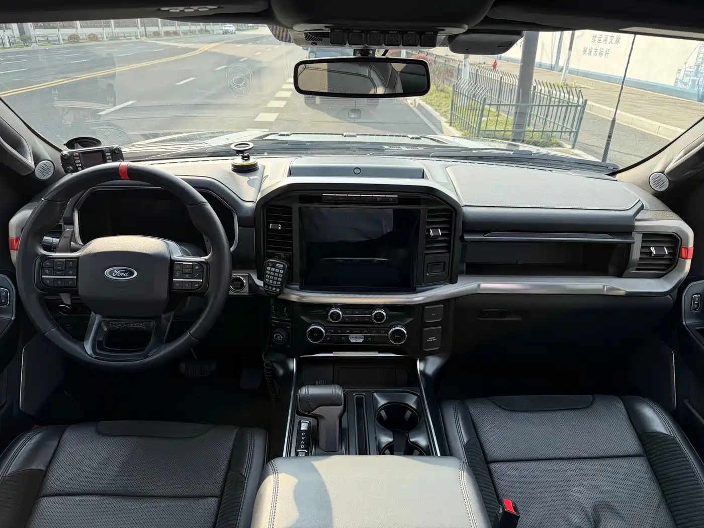 FORD F-150 RAPTOR