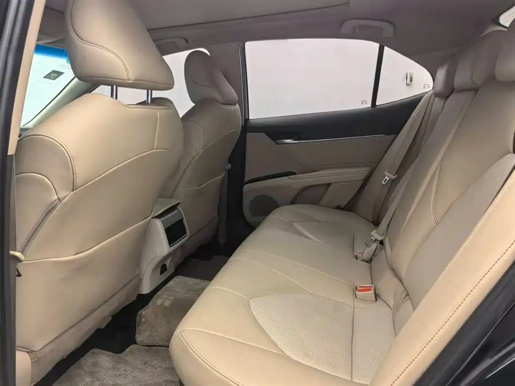 Toyota Camry 2019 Hybrid 2.5HG Luxury Edition China V фото 13
