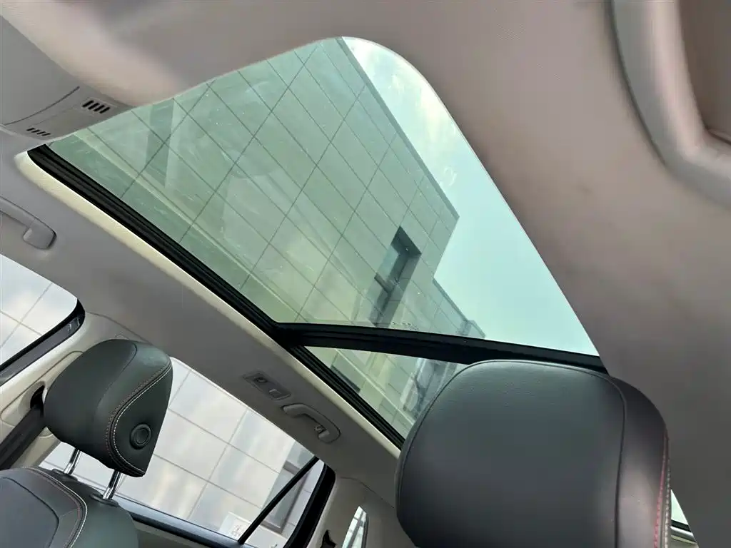 Volkswagen Tayron 2019 330TSI 2WD Luxury China V фото 14