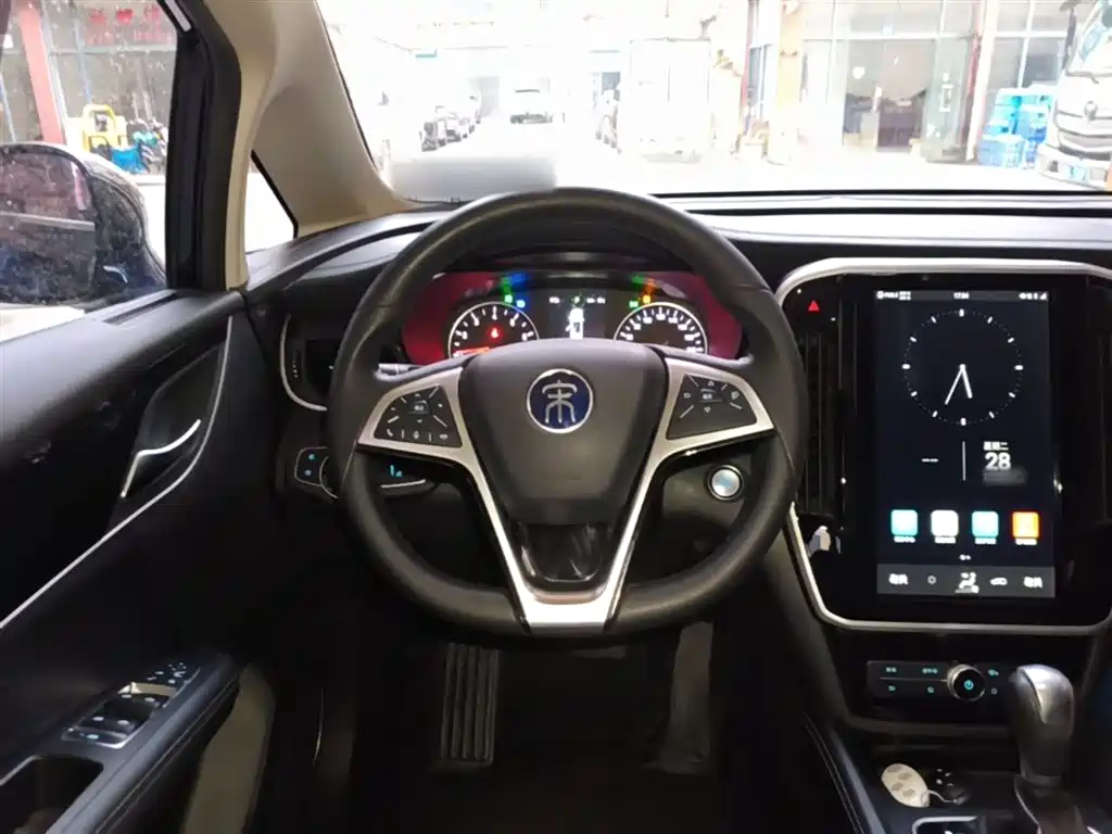 BYD Song MAX 2018 1.5T Auto Smart Connected Elite 6-Seater фото 11