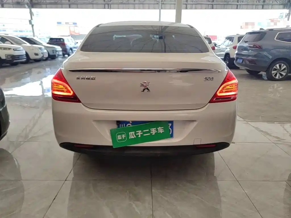 Peugeot 308 2016 2014 Model Joy Edition Classic 1.6L Manual Superior Style