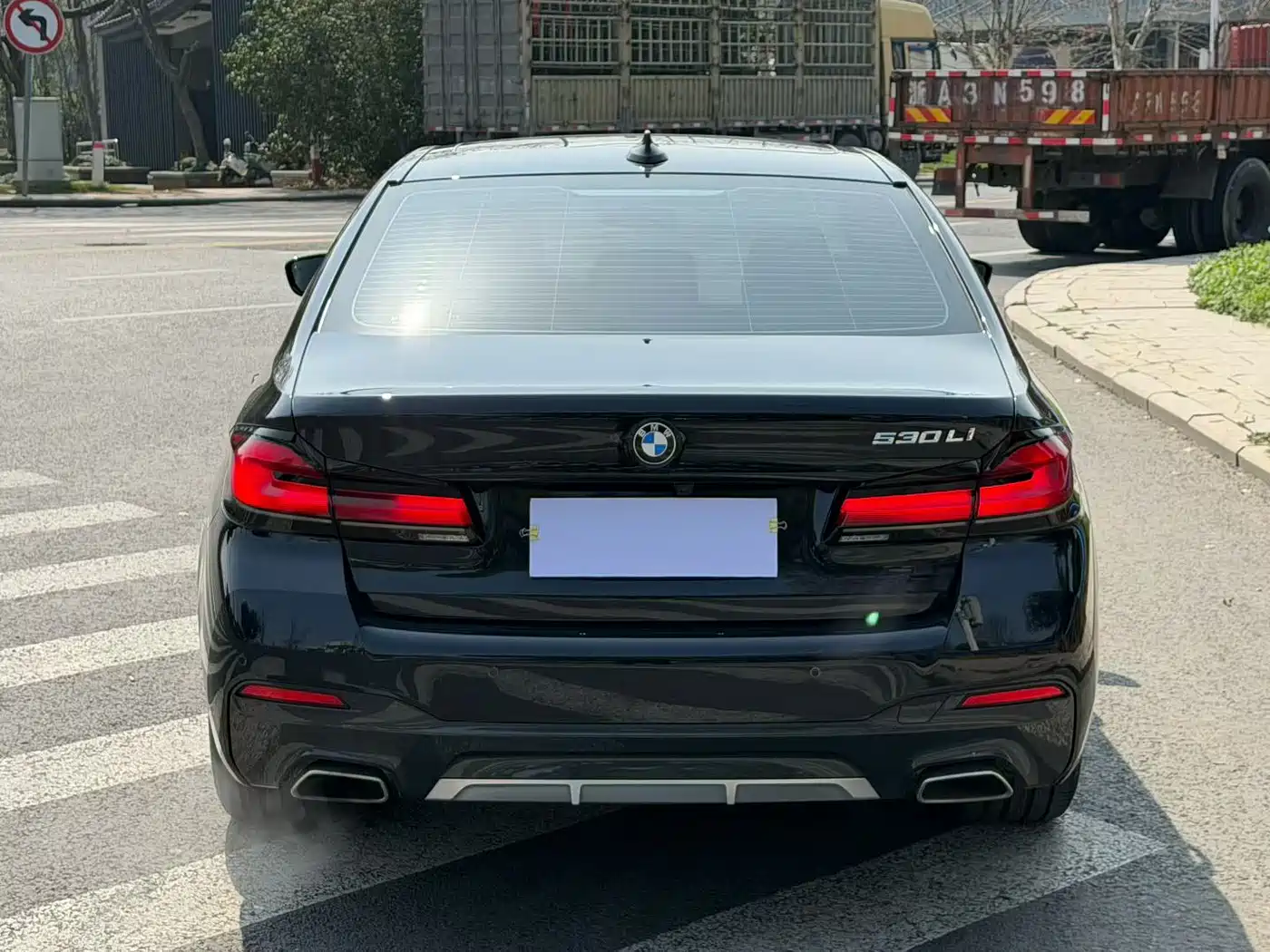 BMW 5 Series 2022 530Li Exclusive M Sport Package фото 4
