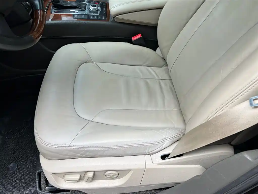 Audi Q7 2007 3.6 FSI quattro Luxury фото 10