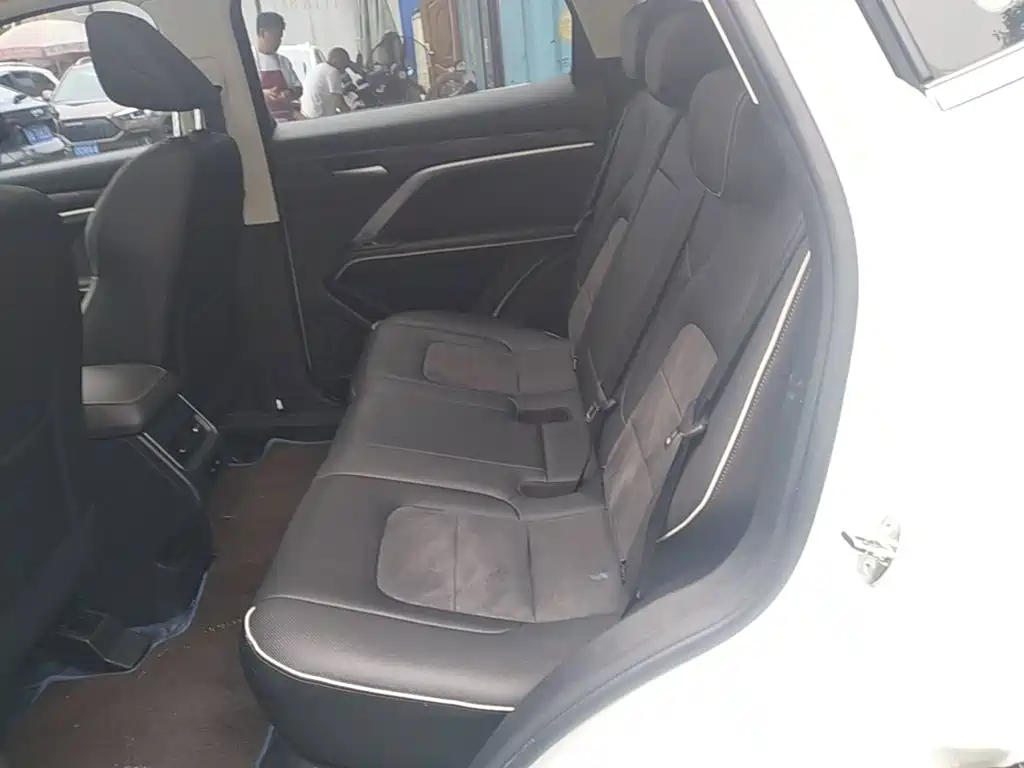 Фото 17 - Haval H6
