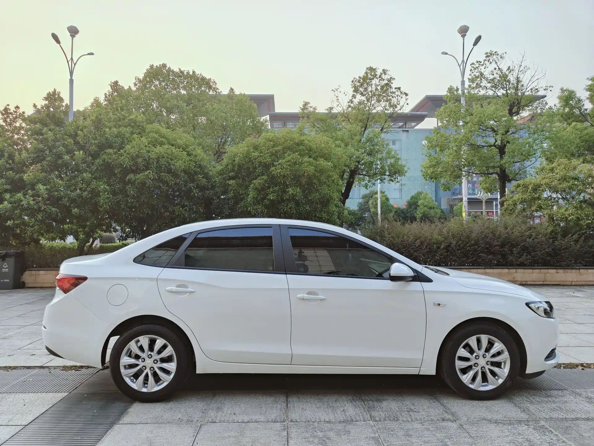 Фото 5 - Buick Excelle