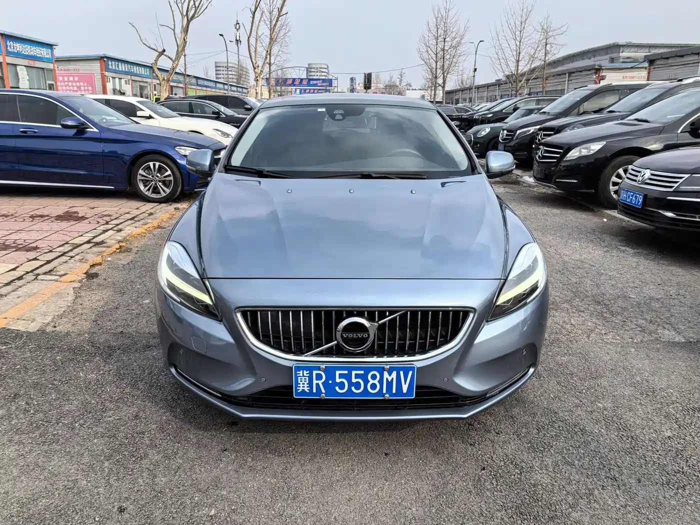 Volvo V40 2018 2018 T3 R-Design Edition