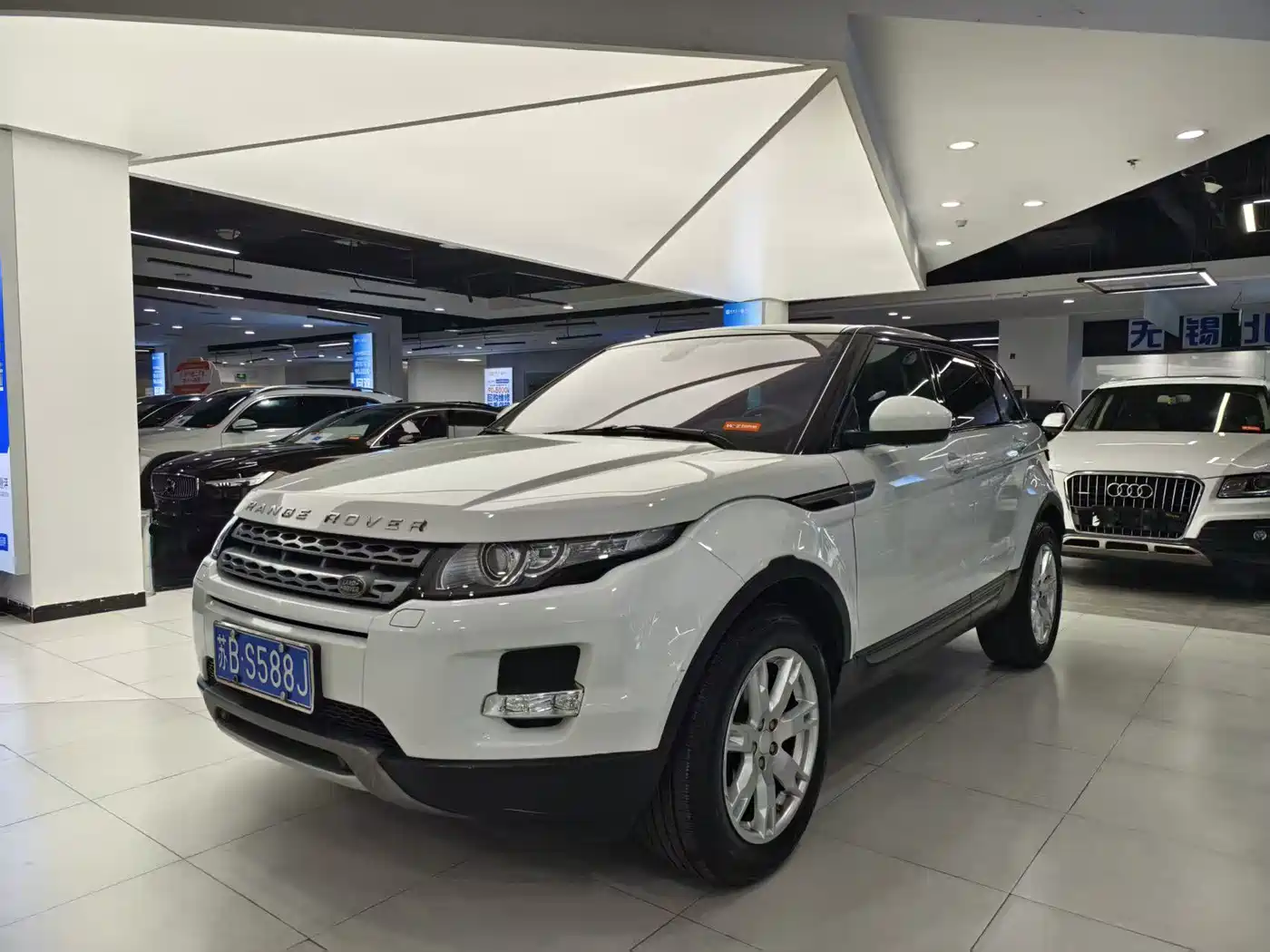 Land Rover Range Rover Evoque (Import) 2014 2.0T 5-door Brilliance фото 3