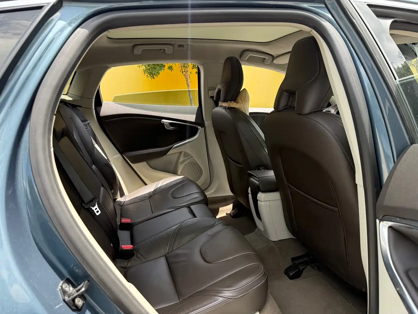 Volvo V40 2013 2014 2.0T Zhiya Edition