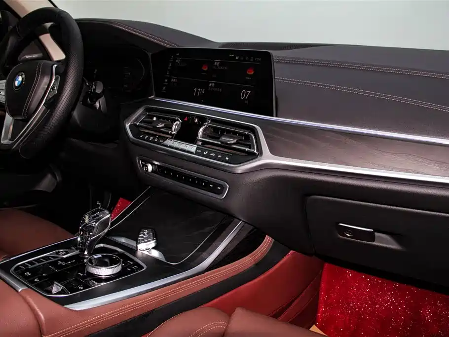 BMW X7 2020 xDrive40i Leading Luxury Package фото 26