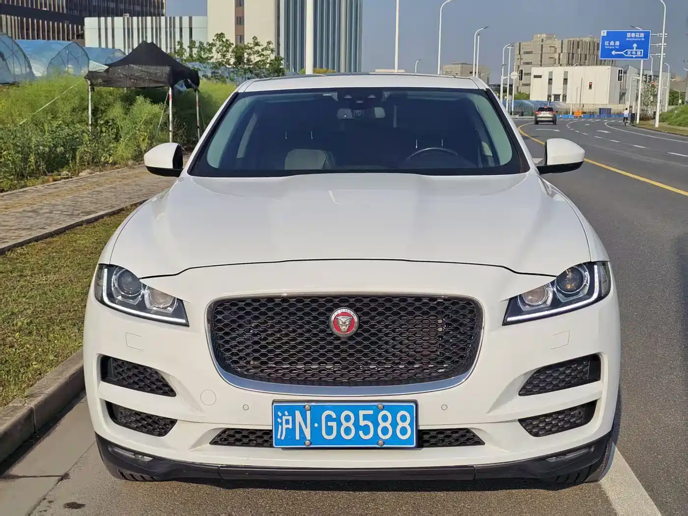 Jaguar F-PACE 2018 2018 2.0T 4WD Urban Premium Edition