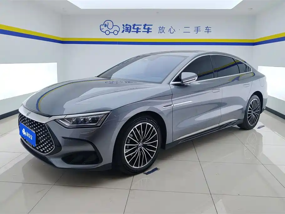 BYD Han 2023 DM-i Champion Edition 121KM Honor