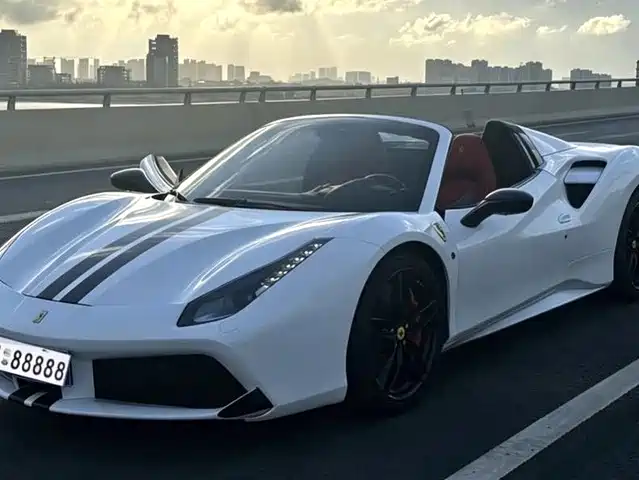 Ferrari 488 2020