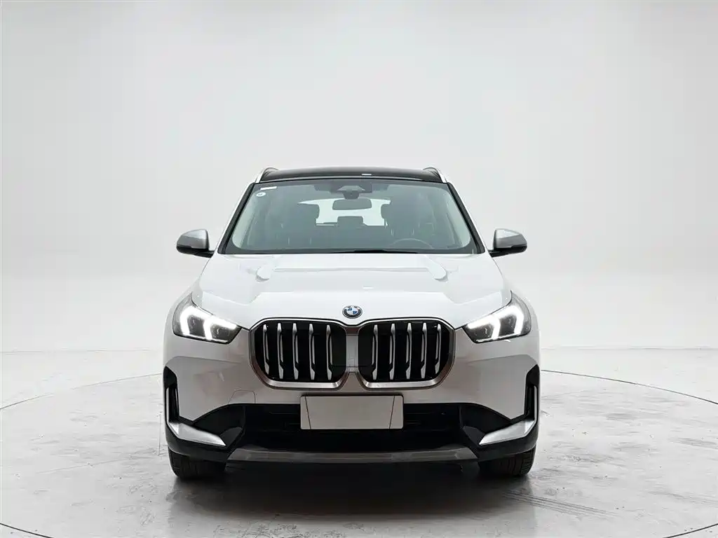 BMW X1 2023 sDrive20Li X Design Package фото 2