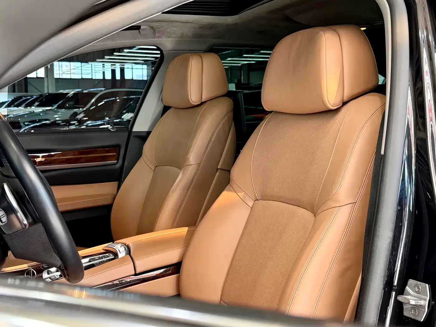 BMW 7 Series 2013 Model 760Li фото 13