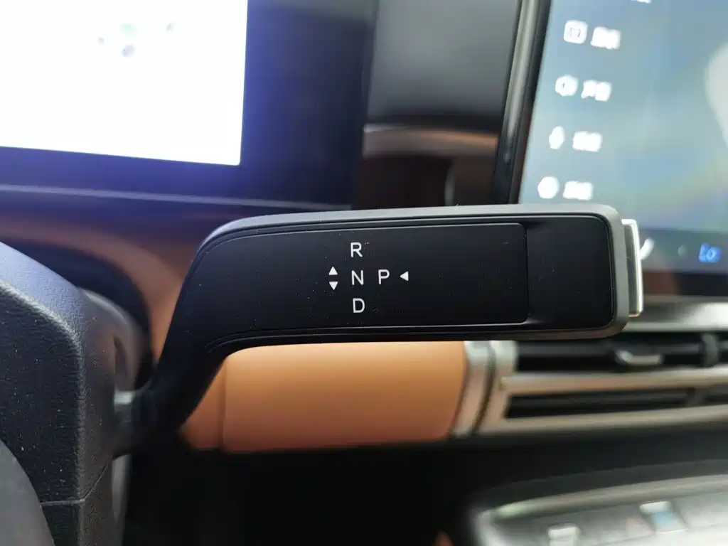 Fang Cheng Bao Titanium 7 2026 2025 AWD Base Model