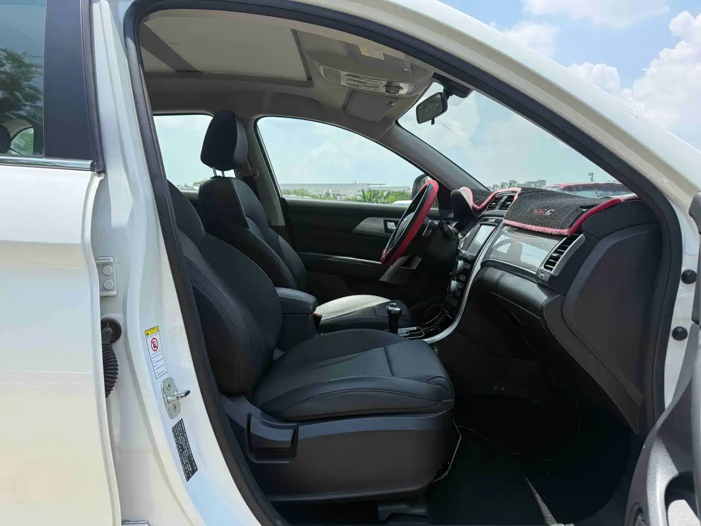 Photo 6 - Haval H2