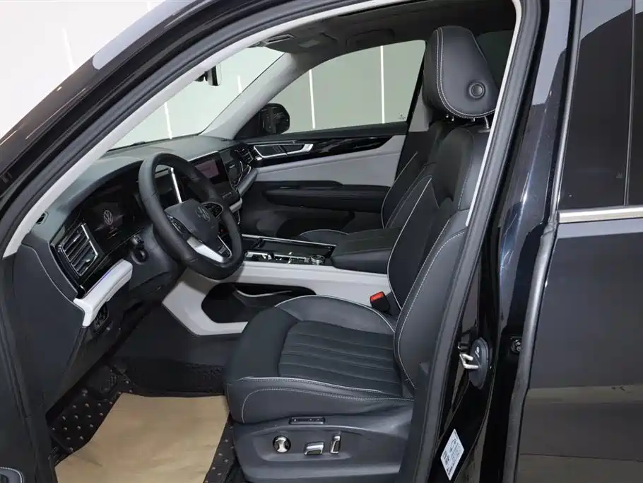 VOLKSWAGEN TOURANG