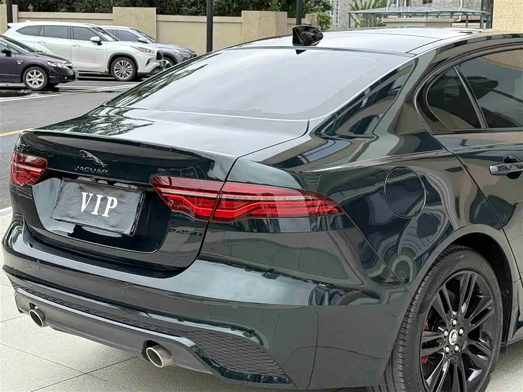 Jaguar XEL 2024 Model 2.0T 250PS R-DYNAMIC S Gloss Black Sport Edition фото 20
