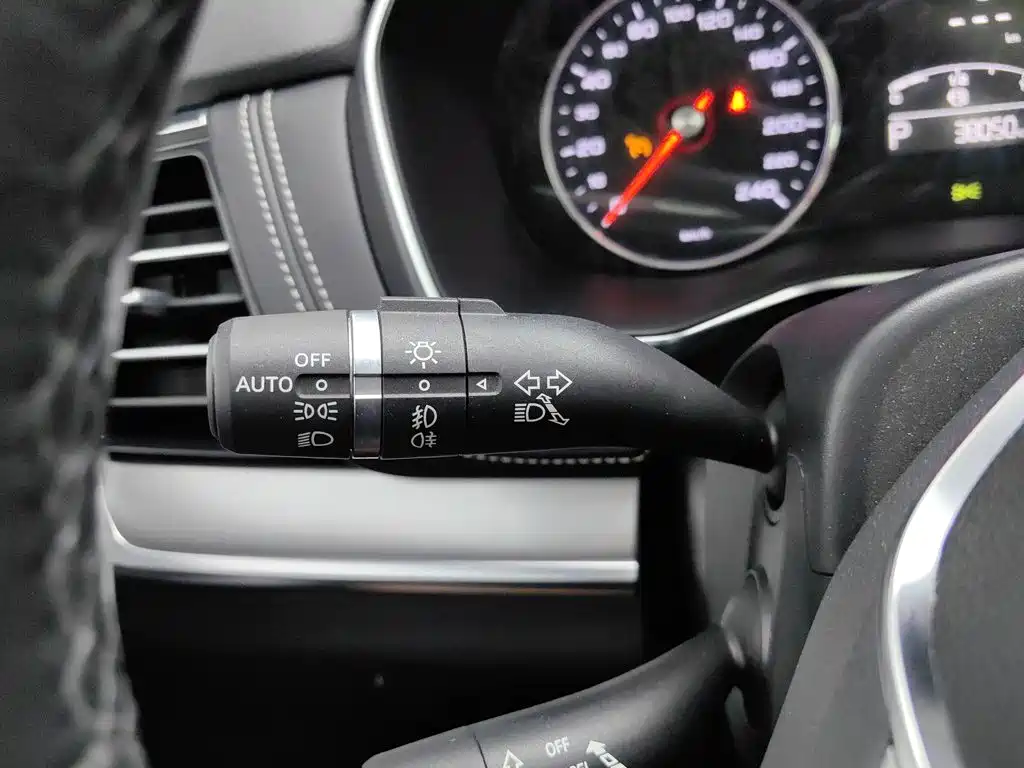 Roewe RX8 2022 2019 30T 2WD Flagship Edition