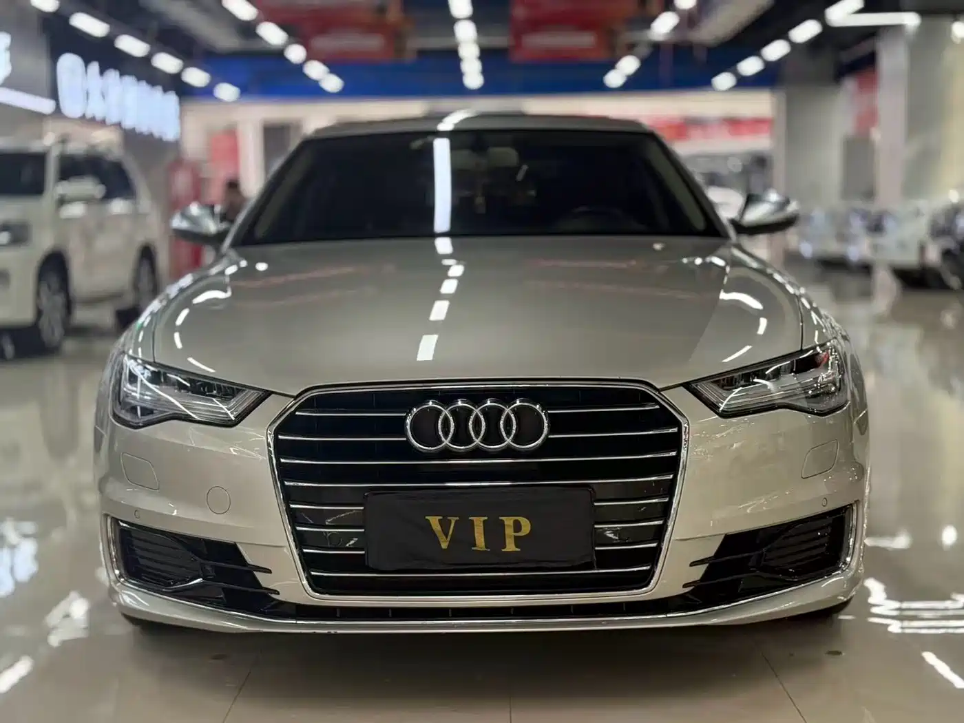 Фото 2 - Audi A6L