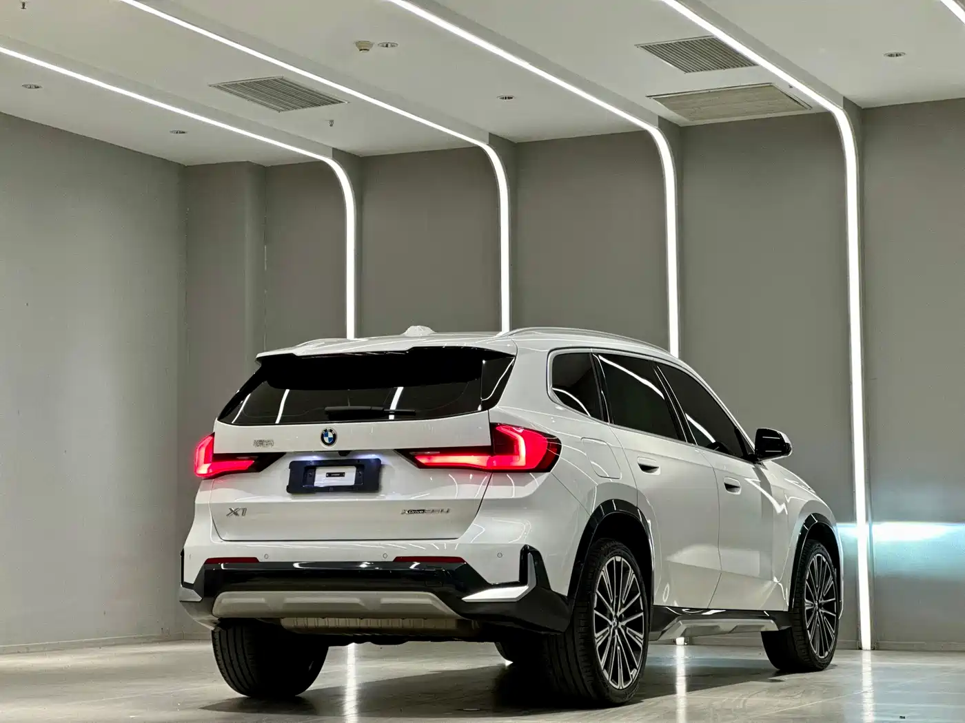 BMW X1 2025 xDrive25Li X Design Package фото 10